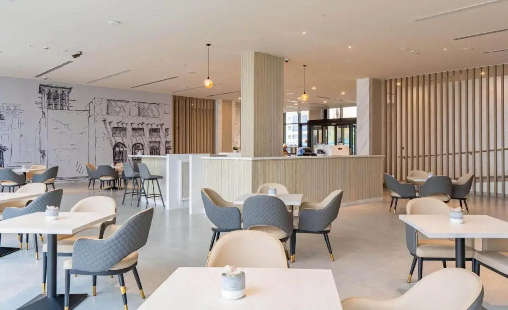 Аль-Мирфа: Beach Bay Hotel Mirfa