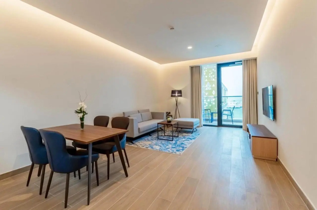 Аль-Мирфа: Beach Bay Hotel Mirfa