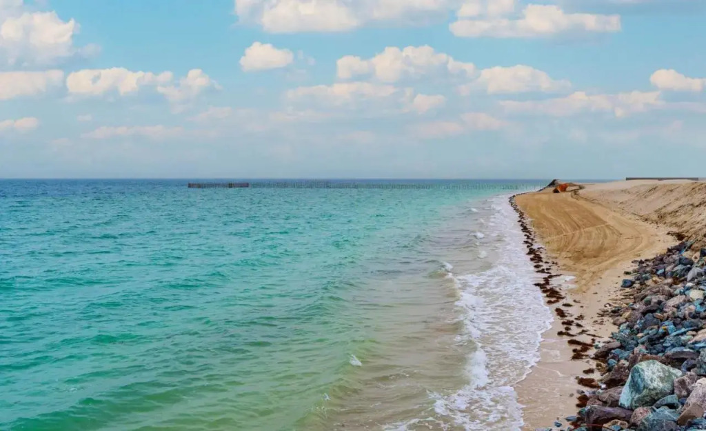 Аль-Мирфа: Beach Bay Hotel Mirfa
