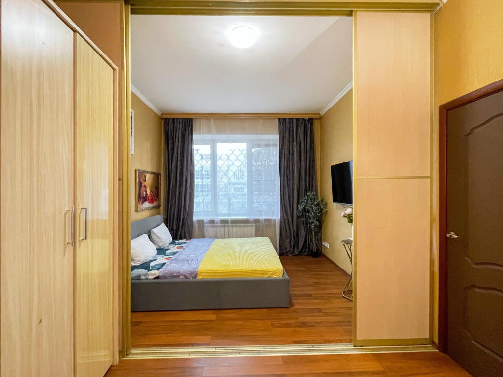 Москва: Апартаменты 1-комнатные 40 м² 1/4 этаж