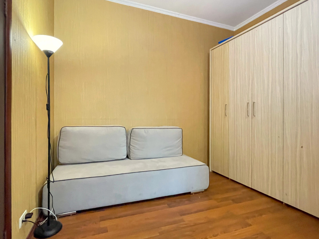 Москва: Апартаменты 1-комнатные 40 м² 1/4 этаж