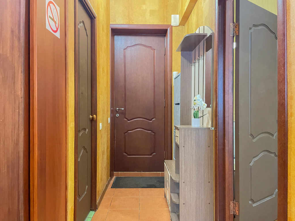 Москва: Апартаменты 1-комнатные 40 м² 1/4 этаж