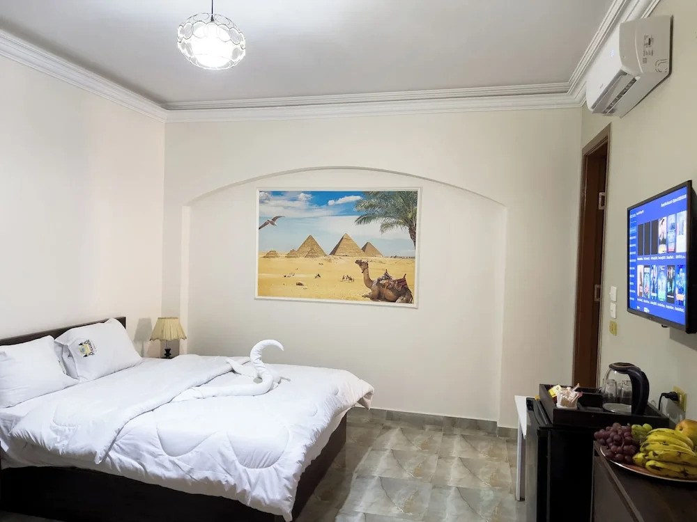 Гиза: Sneferu Pyramids Golden Gate