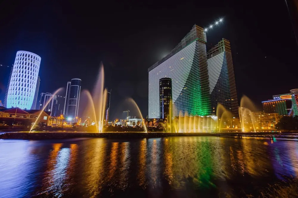 Батуми: Апарт-отель Orbi City Black Sea View