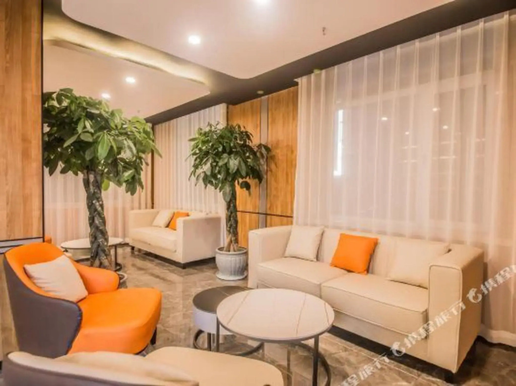 Циньхуандао: Home Inn Hotel (Qinhuangdao Beidaihe Tiger Stone Shop)