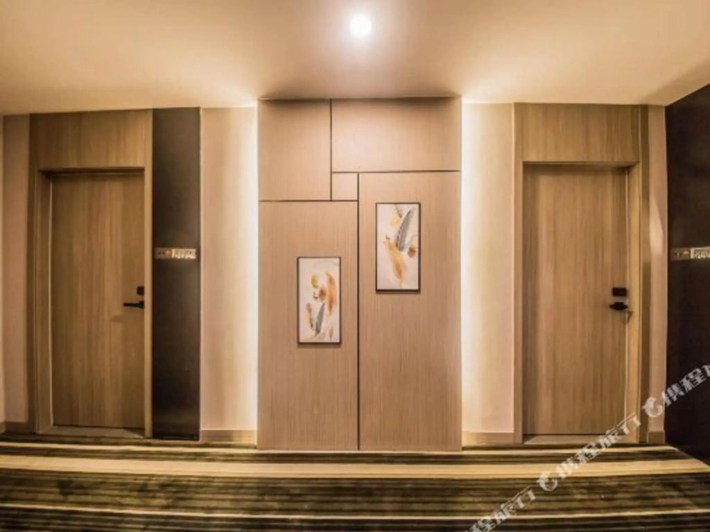 Циньхуандао: Home Inn Hotel (Qinhuangdao Beidaihe Tiger Stone Shop)