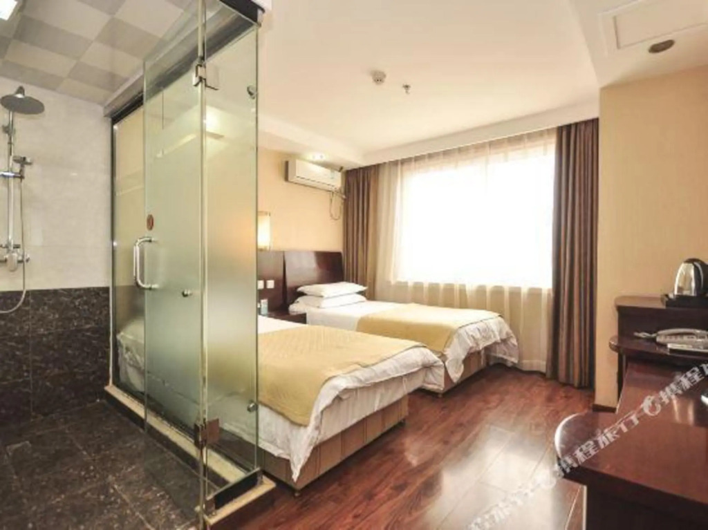 Циньхуандао: Home Inn Hotel (Qinhuangdao Beidaihe Tiger Stone Shop)