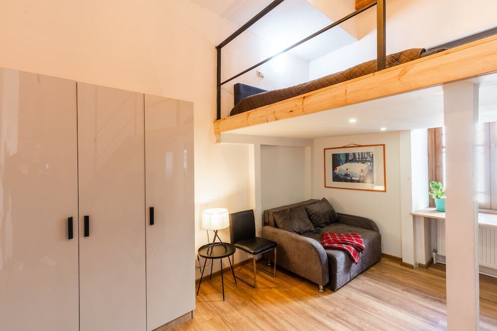 Тбилиси: Апартаменты H&B apartments Atoneli