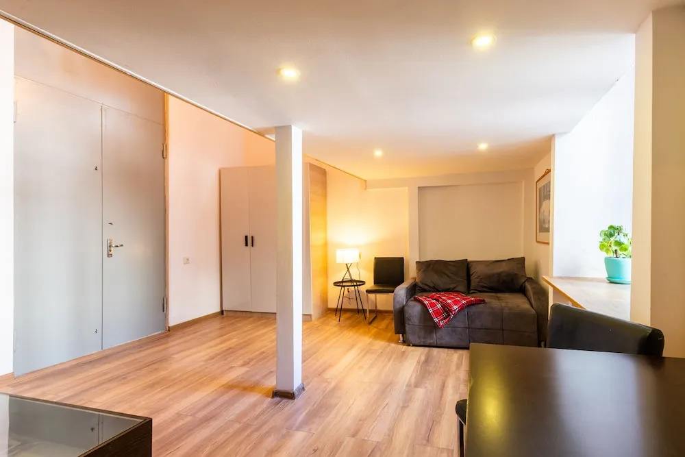 Тбилиси: Апартаменты H&B apartments Atoneli