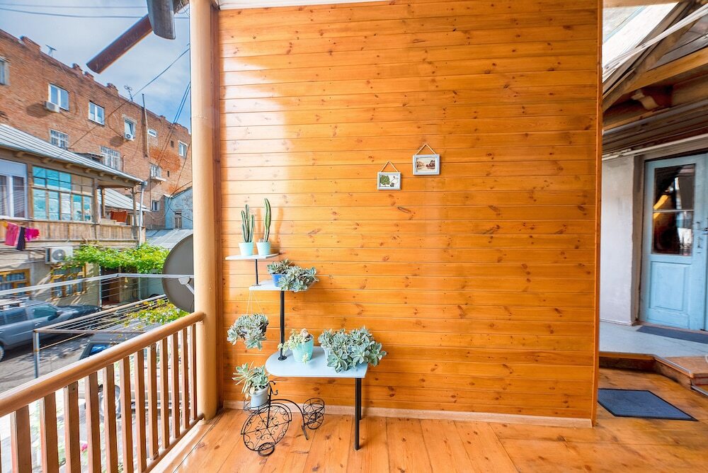 Тбилиси: Апартаменты H&B apartments Qolga