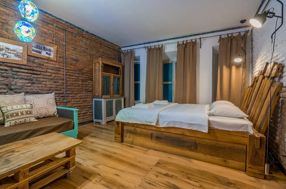 Тбилиси: Апартаменты H&B apartments Zurab Zhvania