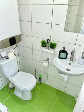 Санкт-Петербург: Апартаменты Roomstay Садовая стандарт с видом во двор