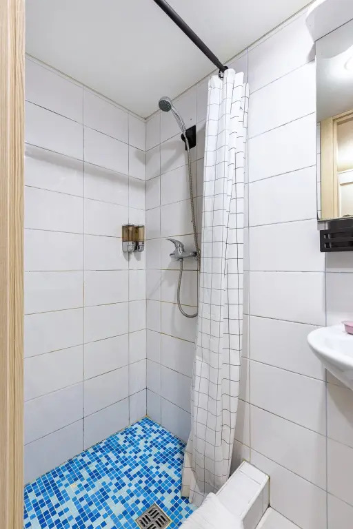 Санкт-Петербург: Апартаменты Roomstay Большой стандарт