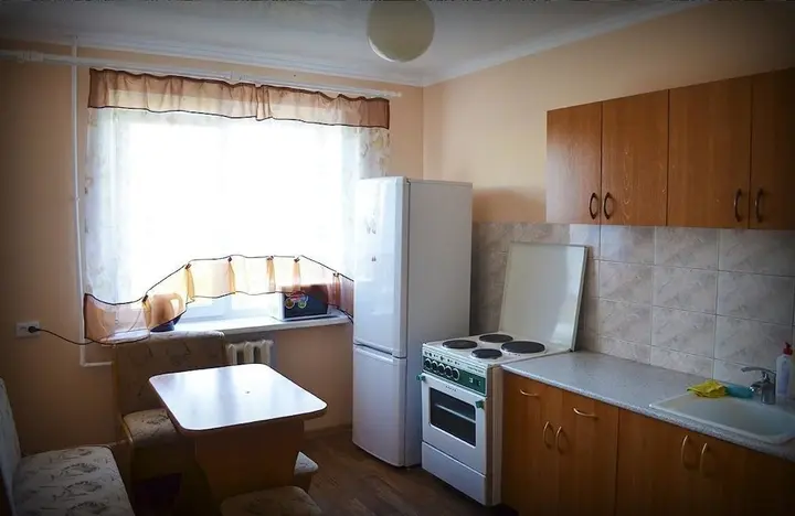 Бийск: Dobrye Sutki Apartment on Gastello 6-1