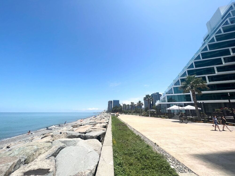 Батуми: GLOBALSTAY Batumi View Apartments Beach