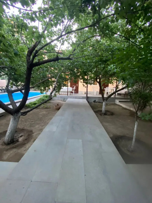 Ереван: Nice Villa & Pool