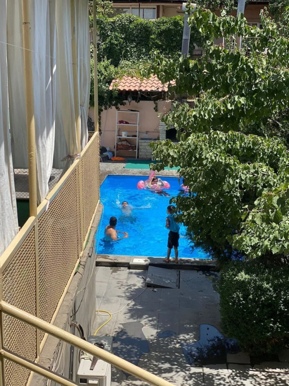 Ереван: Nice Villa & Pool