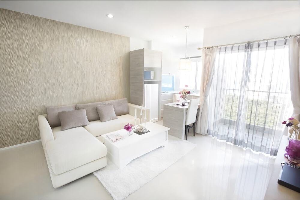 Паттайя: Evergreen Pattaya Serviced Residences