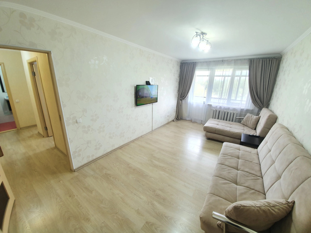 Квартира Виталий HouseRent Двухкомнатная по ул. Нефтяников, 27 — фото 2