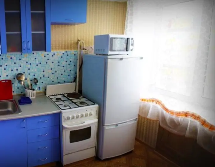 Бийск: Dobrye Sutki Apartment on Kommunarsky 27