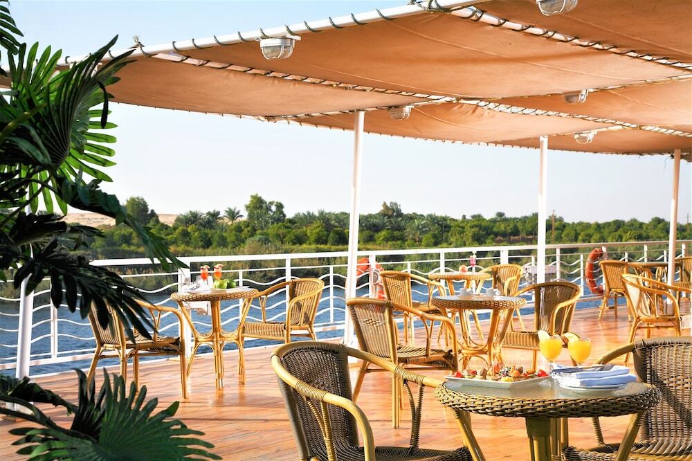 Луксор: Jaz Crown Jubilee Nile Cruise - Every Thursday from Luxor for 07 & 04 Nights - Every Monday From Aswan for 03 Nights