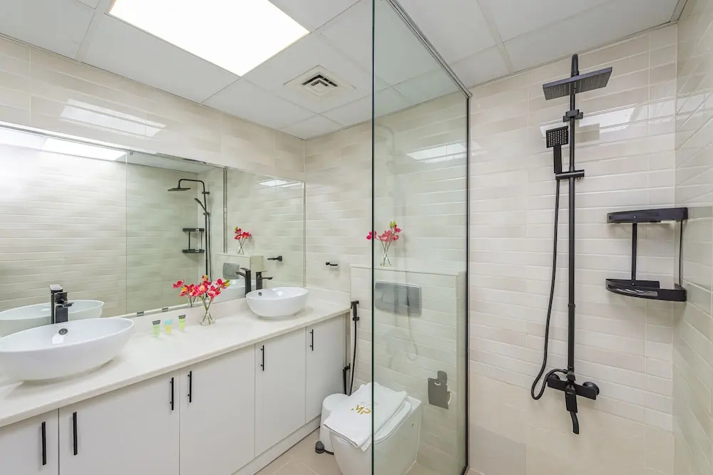 Дубай: Marco Polo - 1BR with Marina Views, Near Metro & Marina Mall