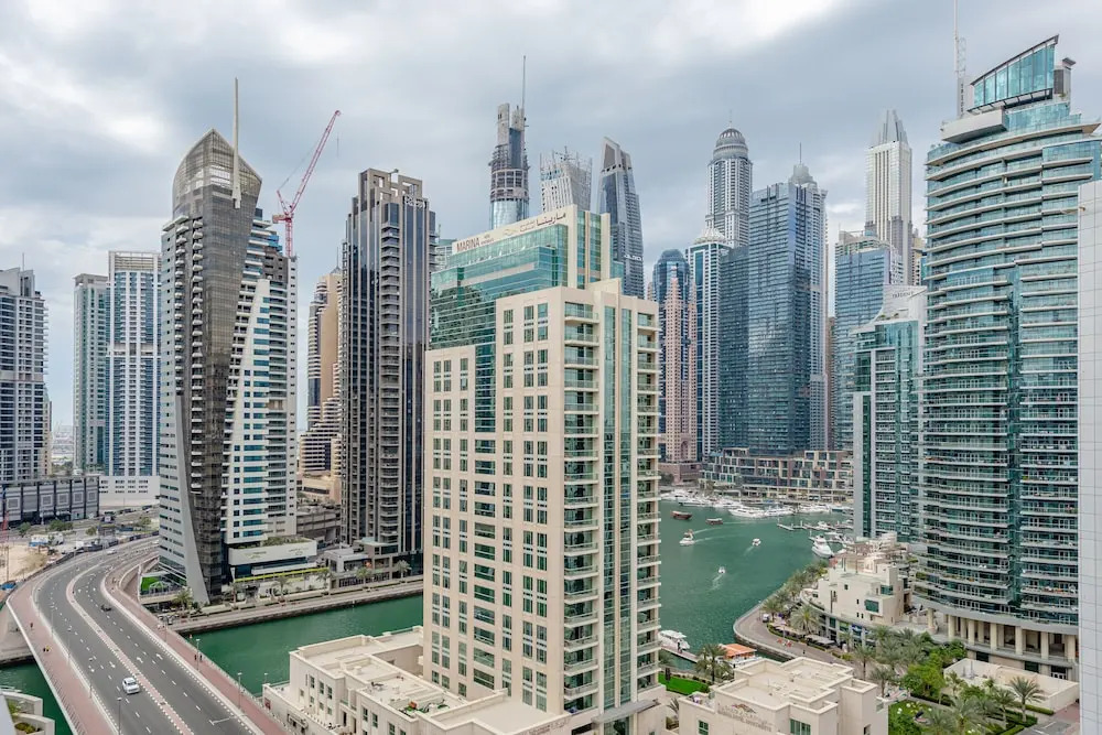 Дубай: Marco Polo - 1BR with Marina Views, Near Metro & Marina Mall