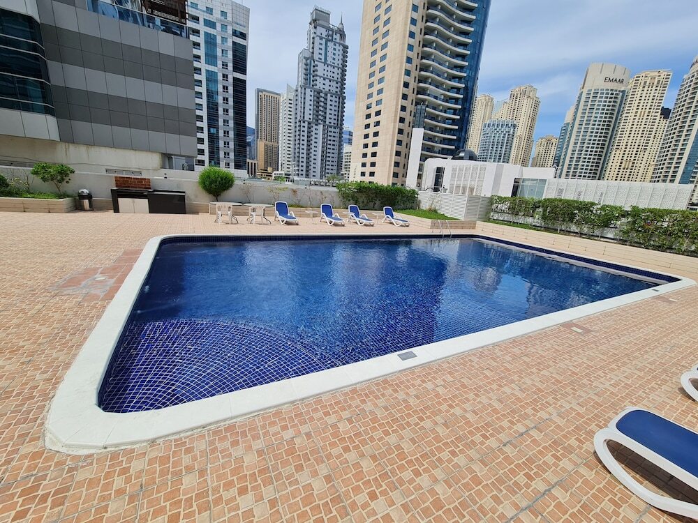 Дубай: Marco Polo - 1BR with Marina Views, Near Metro & Marina Mall