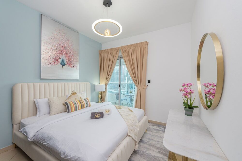 Дубай: Marco Polo - 1BR with Marina Views, Near Metro & Marina Mall