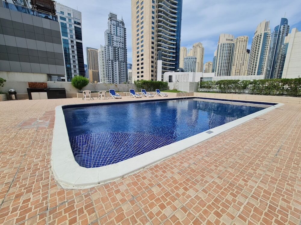 Дубай: Marco Polo - 1BR with Marina Views, Near Metro & Marina Mall