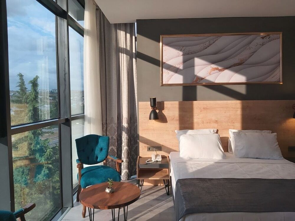 Чешмели: Mills Hotel