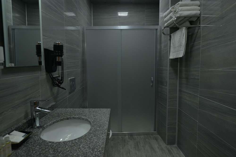 Чешмели: Mills Hotel