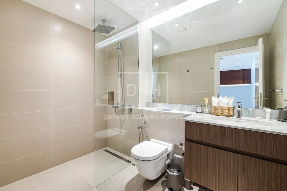 Дубай: Full Sea View 1Bed Le Pont B1 in La Mer