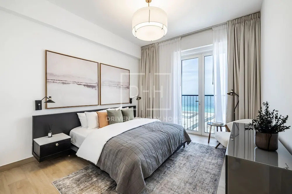 Дубай: Full Sea View 1Bed Le Pont B1 in La Mer