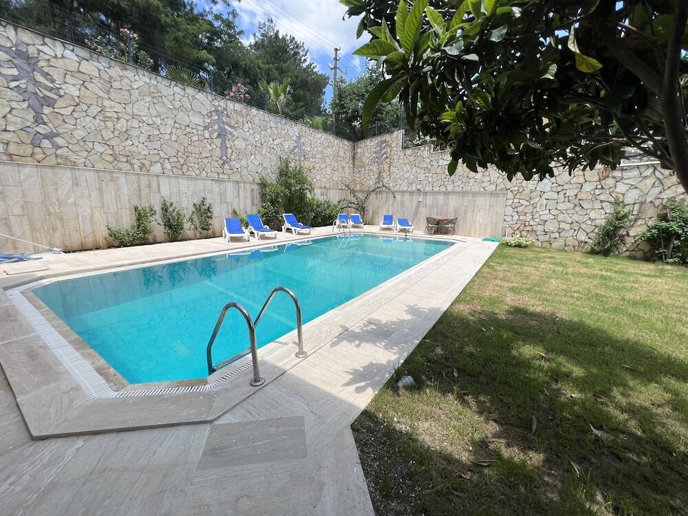 Мармарис: White Suites Icmeler