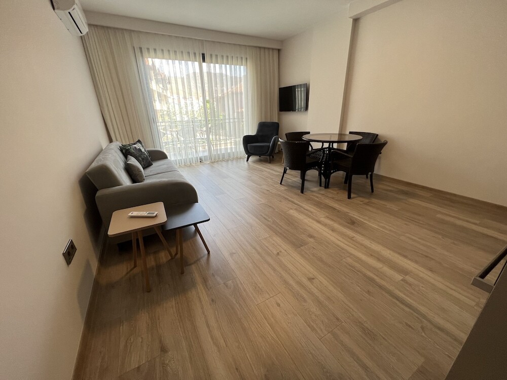 Мармарис: White Suites Icmeler