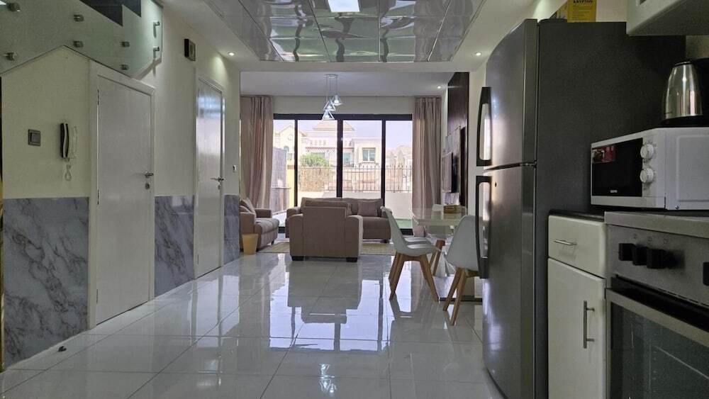 Дубай: Elegant 2-bed Villa And hall, G,1