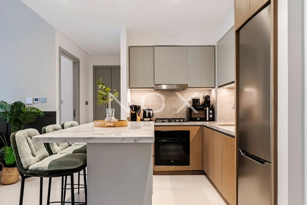 Дубай: Pristine 1BR Beach Isle Emaar Beachfront