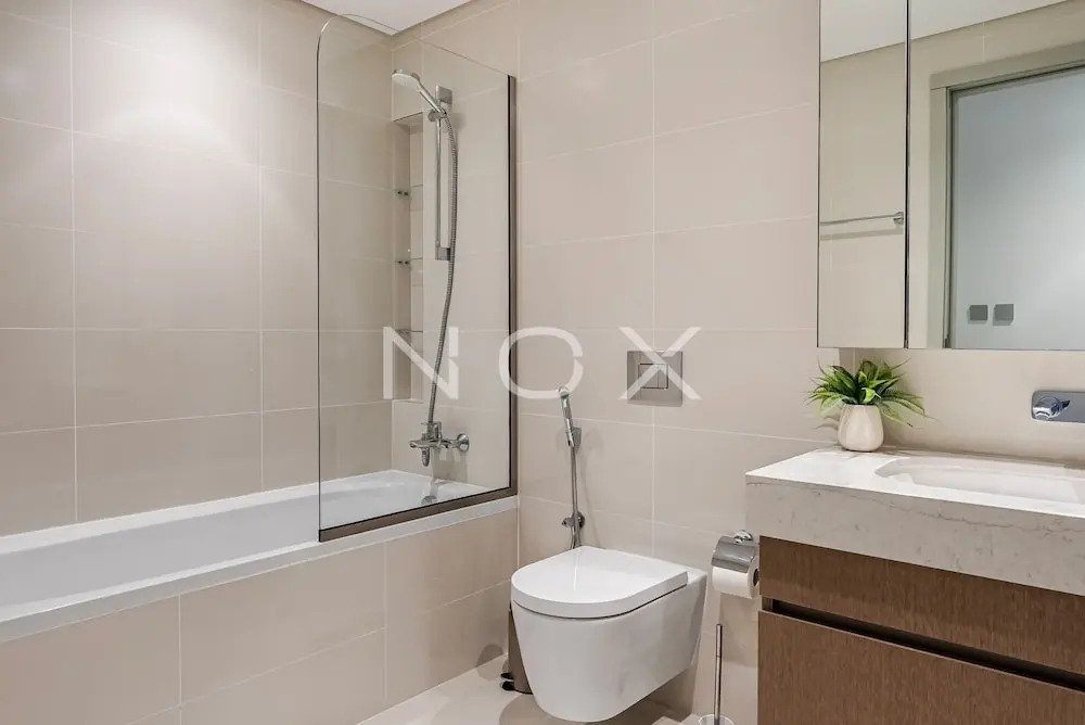 Дубай: Pristine 1BR Beach Isle Emaar Beachfront