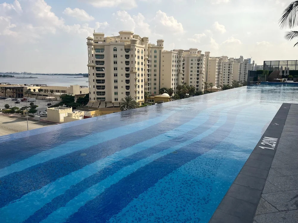 Дубай: 1 Bedroom in Palm Jumeirah