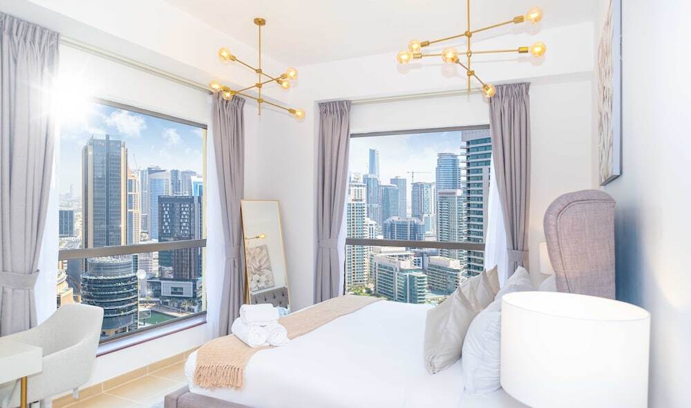 Дубай: LUX  The JBR Marina View Suite 2
