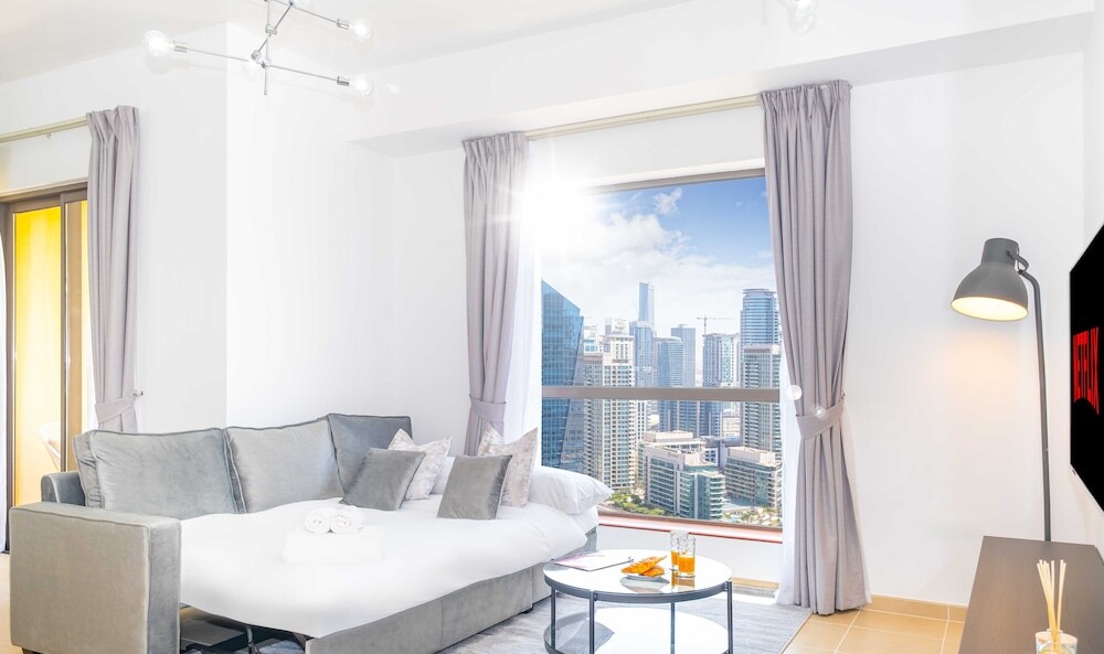 Дубай: LUX  The JBR Marina View Suite 2