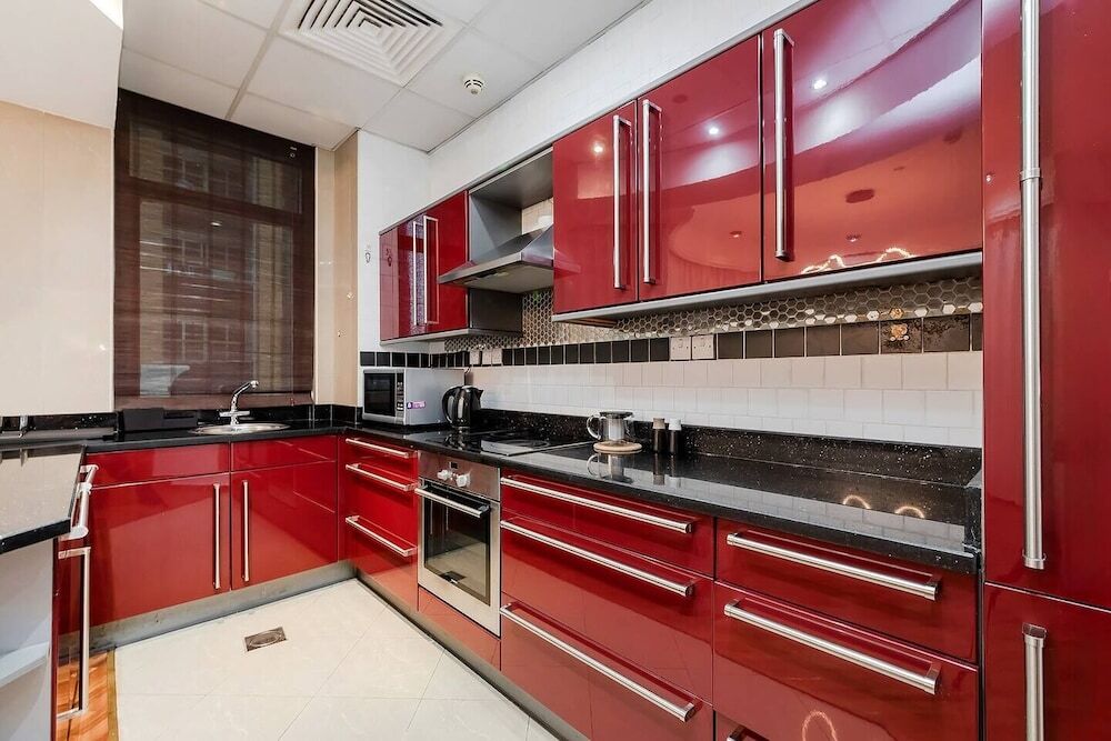 Дубай: Spacious 2BR apartment in Marina Crown