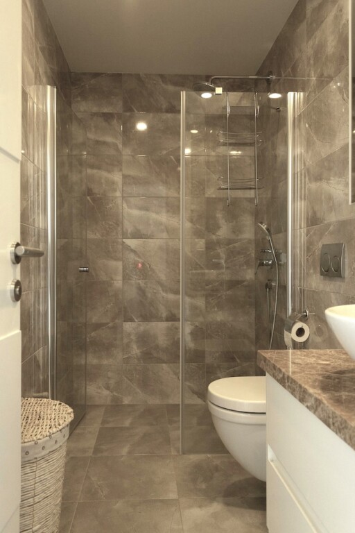 Калогреа: Elegant Two-bedroom Apartment in Upscale Surroundings