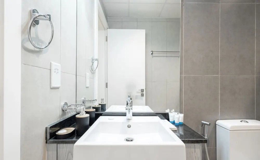 Дубай: SuperHost - Comfort 1BR Centurion Onyx Retreat with Balcony