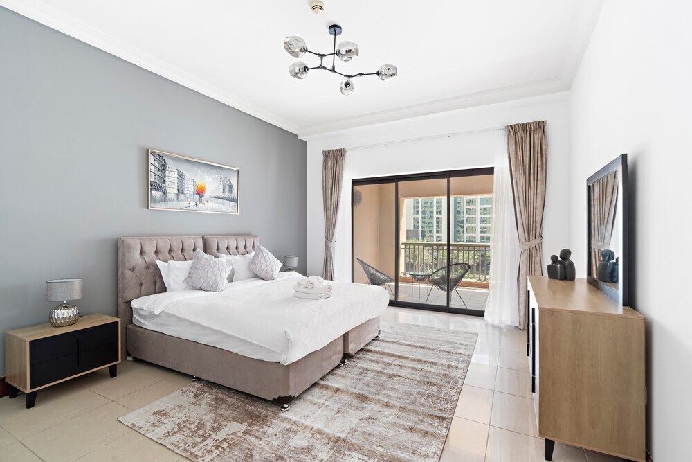 Дубай: StoneTree - Golden Mile 5 2BR - Beach Access