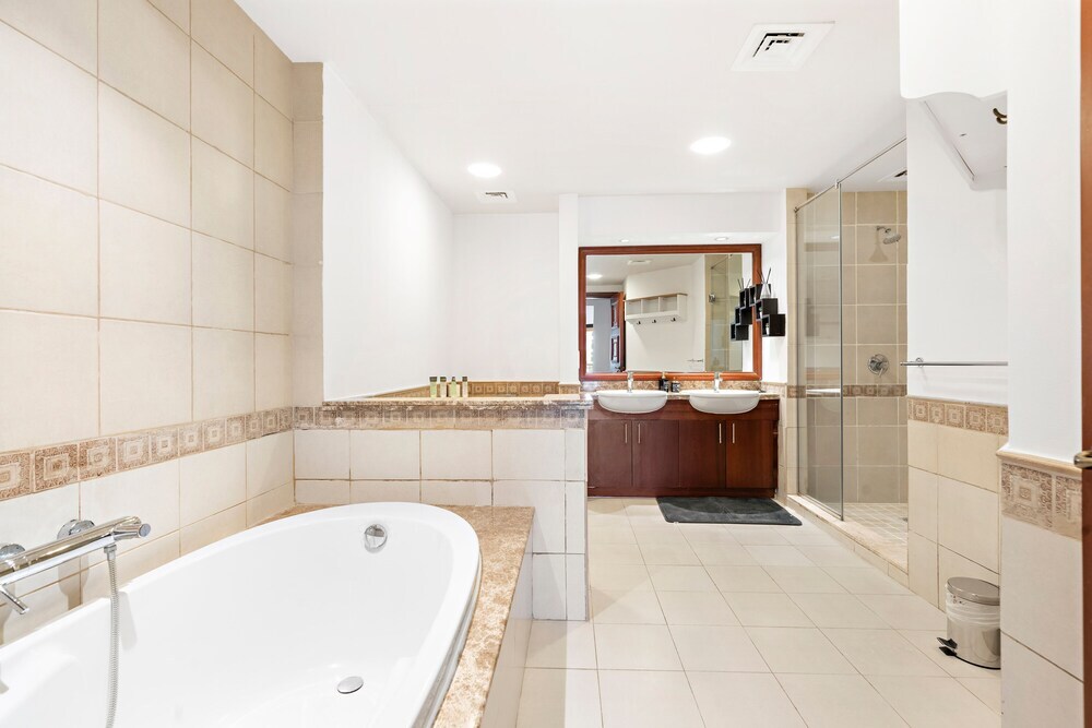 Дубай: StoneTree - Golden Mile 5 2BR - Beach Access
