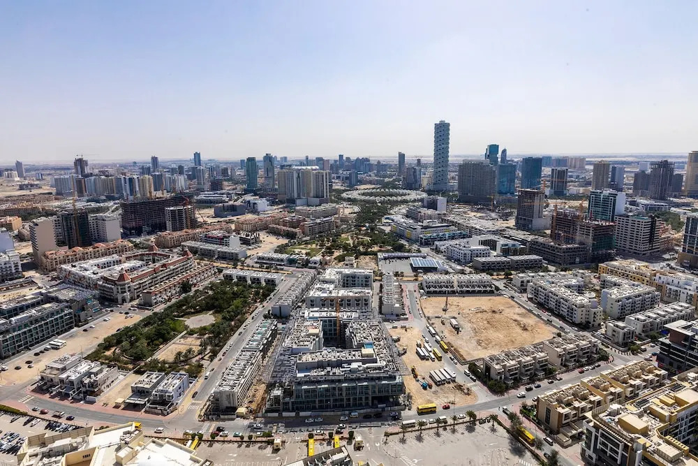 Дубай: Perfect 1BR in Bloom Tower, Dubai