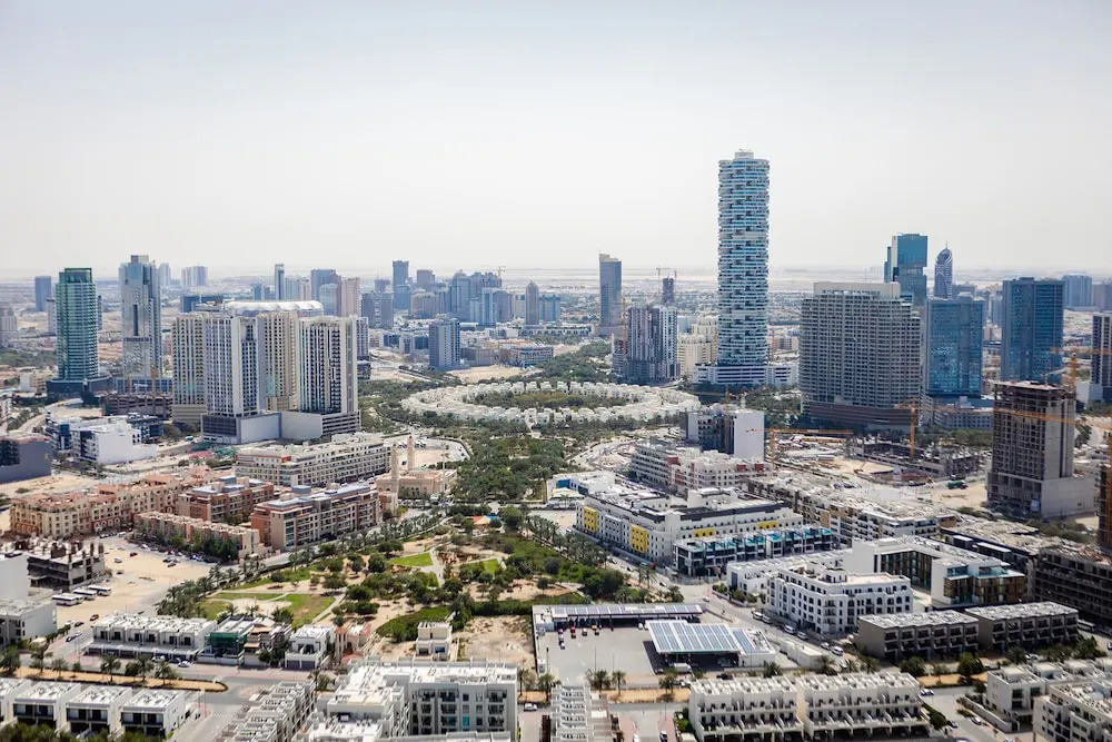 Дубай: Perfect 1BR in Bloom Tower, Dubai