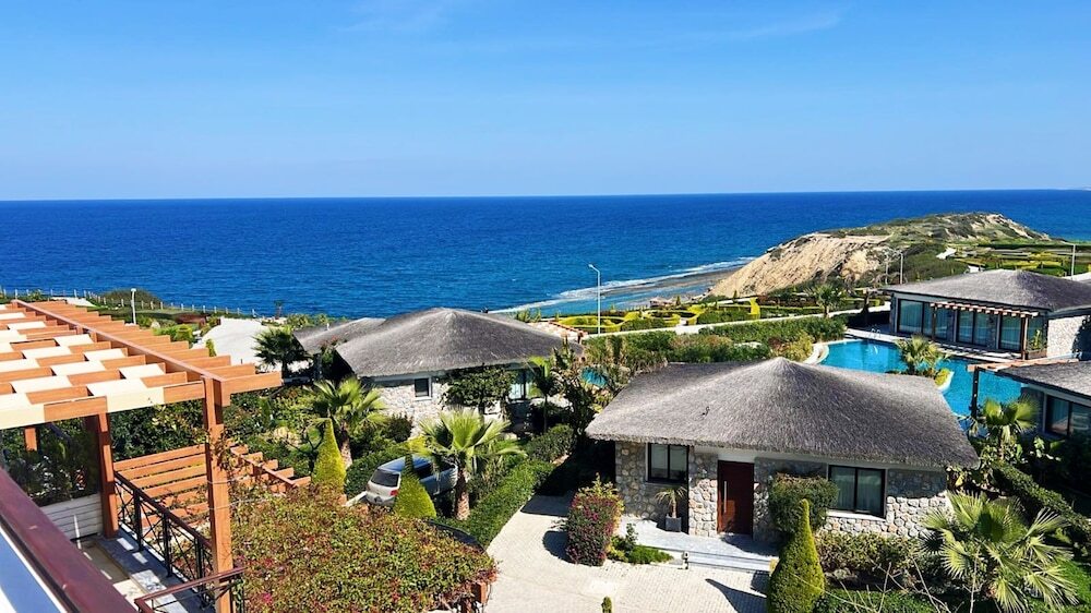 Калогреа: Modern and Luxurious Apartment in a Prime Resort